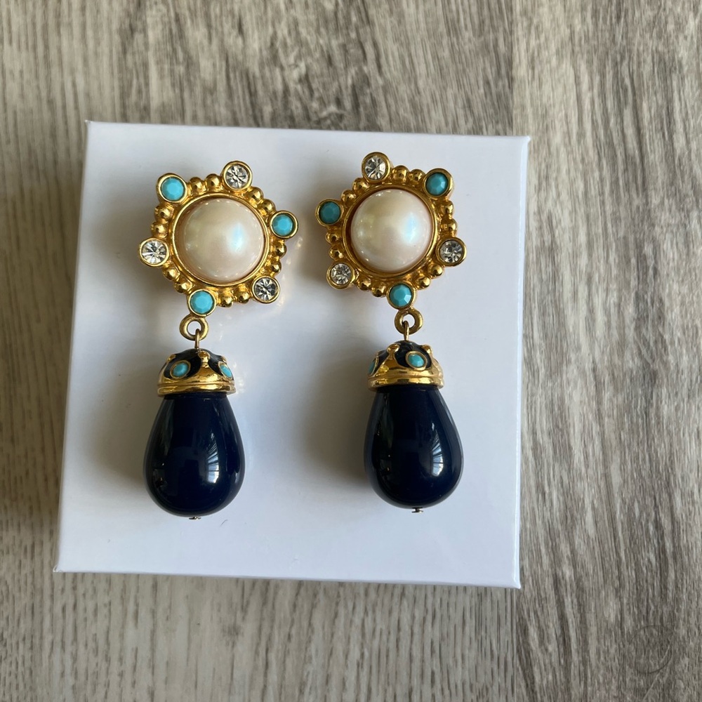 1993 Jose Berrera for Avon Roman Holiday Blue and Gold Drop Clip-on Earrings